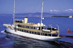 megayate de crucero