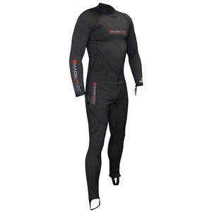 traje húmedo de buceo 1