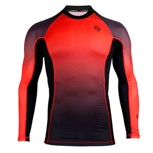 camiseta de lycra de manga larga