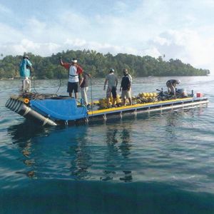 barco para acuicultura