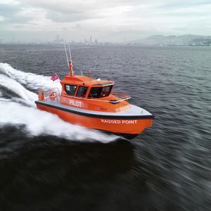 barco profesional embarcación piloto
