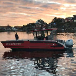 barco profesional barco de trabajo / barco de búsqueda y rescate / barco de desembarco / barco de bomberos