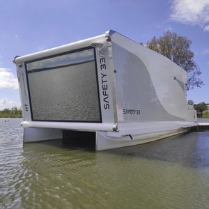 barco casa catamarán