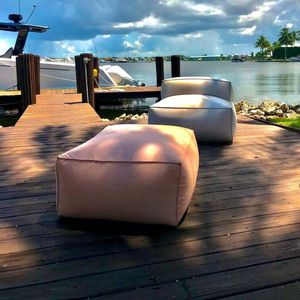 sillón flotante para centro de ocio