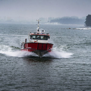 barco profesional barco de salvamento