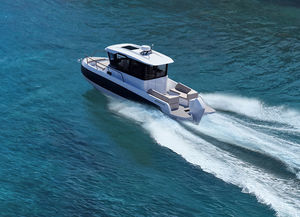 cabin-cruiser fueraborda