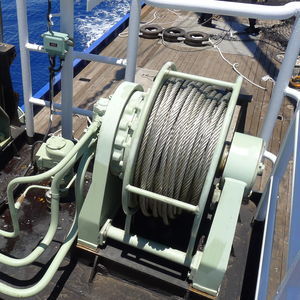 maquinilla para barco de pesca