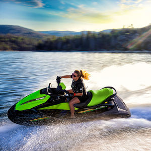 moto de agua sedente