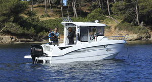 barco de motor de pesca-paseo fueraborda / con caseta de timón / 6 personas máx.