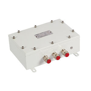 caja de empalme para barco