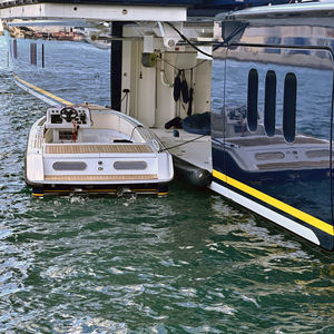 defensa de bote auxiliar