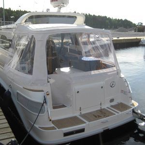 cierre de cockpit para barco a motor 1