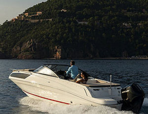 cabin-cruiser fueraborda