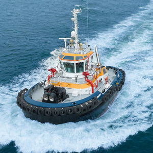 barco profesional remolcador
