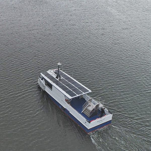 barco profesional barco de pasajeros y carga