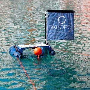 vehículo no tripulado marino para la recogida de residuos