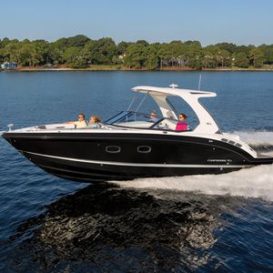 barco cabinado intraborda / open / con doble consola / bow-rider