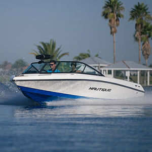 runabout intraborda / con doble consola / bow-rider / de wakeboard