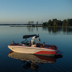runabout para wakesurf 1