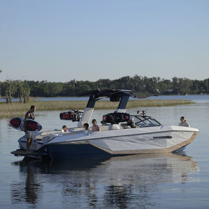 runabout intraborda 1