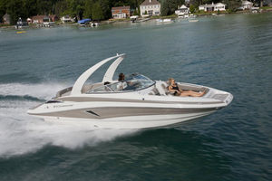 deck-boat intraborda
