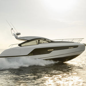 barco cabinado diésel