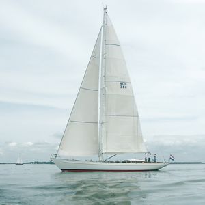 yate de vela de regata