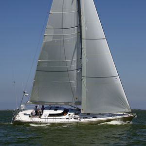 yate de vela de crucero 1