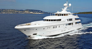 mega-yate de lujo de crucero / raised pilothouse / de desplazamiento