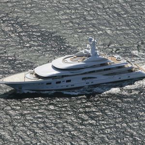 mega-yate de crucero 1