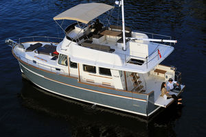 trawler intraborda / con fly
