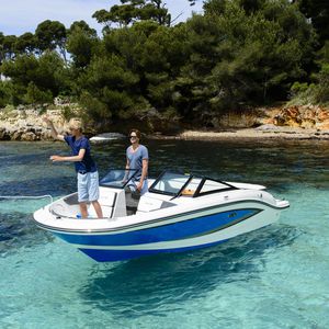 runabout intraborda / con doble consola / bow-rider / de deporte