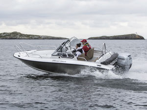 barco open fueraborda / open / con doble consola / de esquí acuático