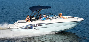 deck-boat intraborda 1