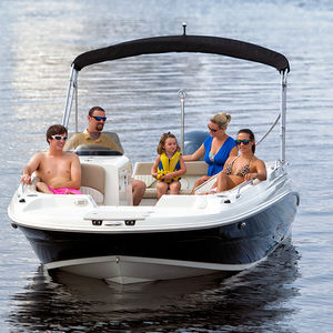 deck-boat fueraborda 1