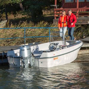 barco open fueraborda / open / con consola lateral / de pesca deportiva