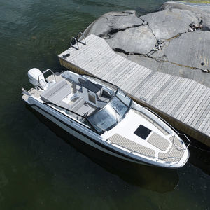 cabin-cruiser fueraborda