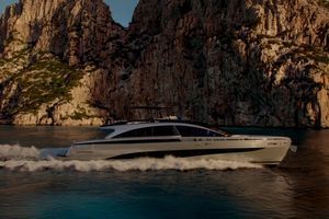 yate a motor de crucero 1