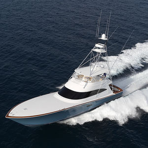 yate a motor de pesca deportiva