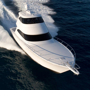 yate a motor de pesca deportiva