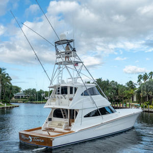 yate a motor de pesca deportiva
