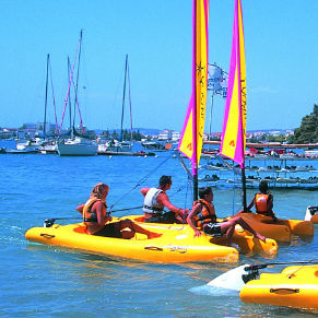 catamarán deportivo de recreo