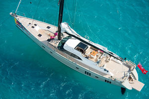 yate de vela de crucero / de regata / con deck saloon / con 4 camarotes