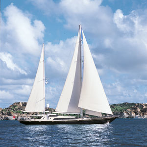 superyate de vela de lujo de crucero