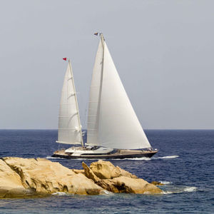 superyate de vela de lujo de crucero