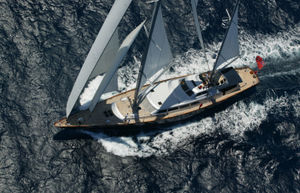 superyate de vela de lujo de crucero