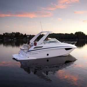 cabin-cruiser intraborda