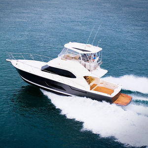 barco cabinado POD IPS / bimotor / con fly / open