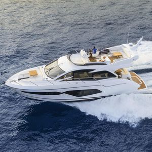 yate a motor de crucero / con fly / con 3 camarotes