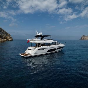 yate a motor de crucero